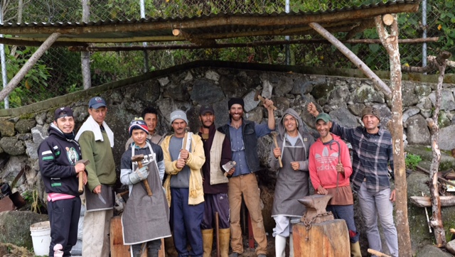 group shot from Daniel's blacksmithing workshop in La Caña 